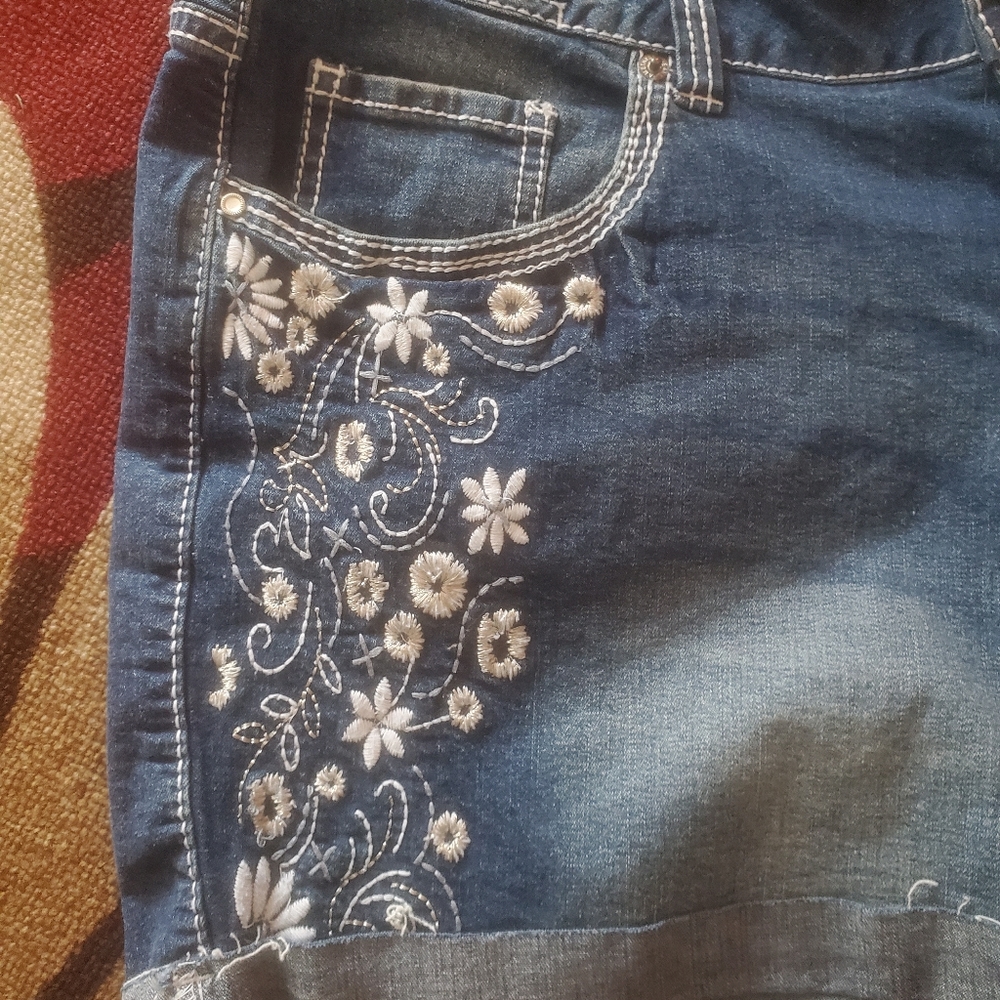 Size 16 Short bundle - Picture 15 of 16